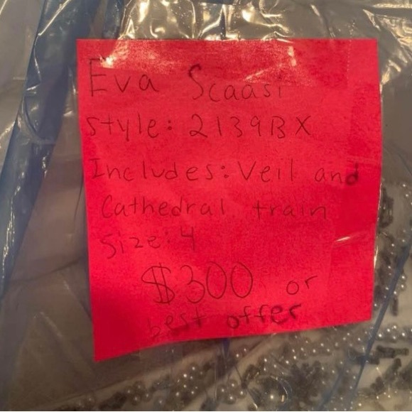 Vintage Preowned Eva Scaasi Wedding Gown Size 4 - Picture 3 of 3